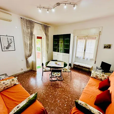 شقة Triestina House