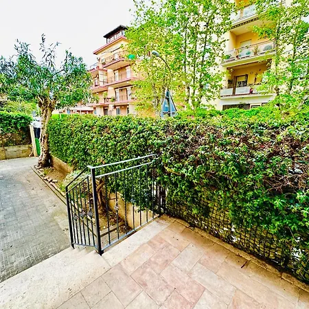 شقة Triestina House